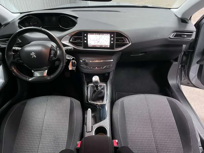 Peugeot 308 1.2 PureTech Active (EU6.3) Image 7