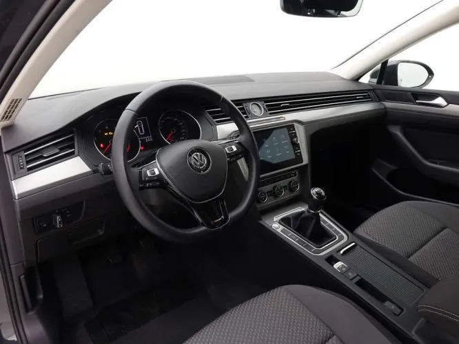 Volkswagen Passat Variant 1.4 TSi 125 Variant Trendline Plus Image 8