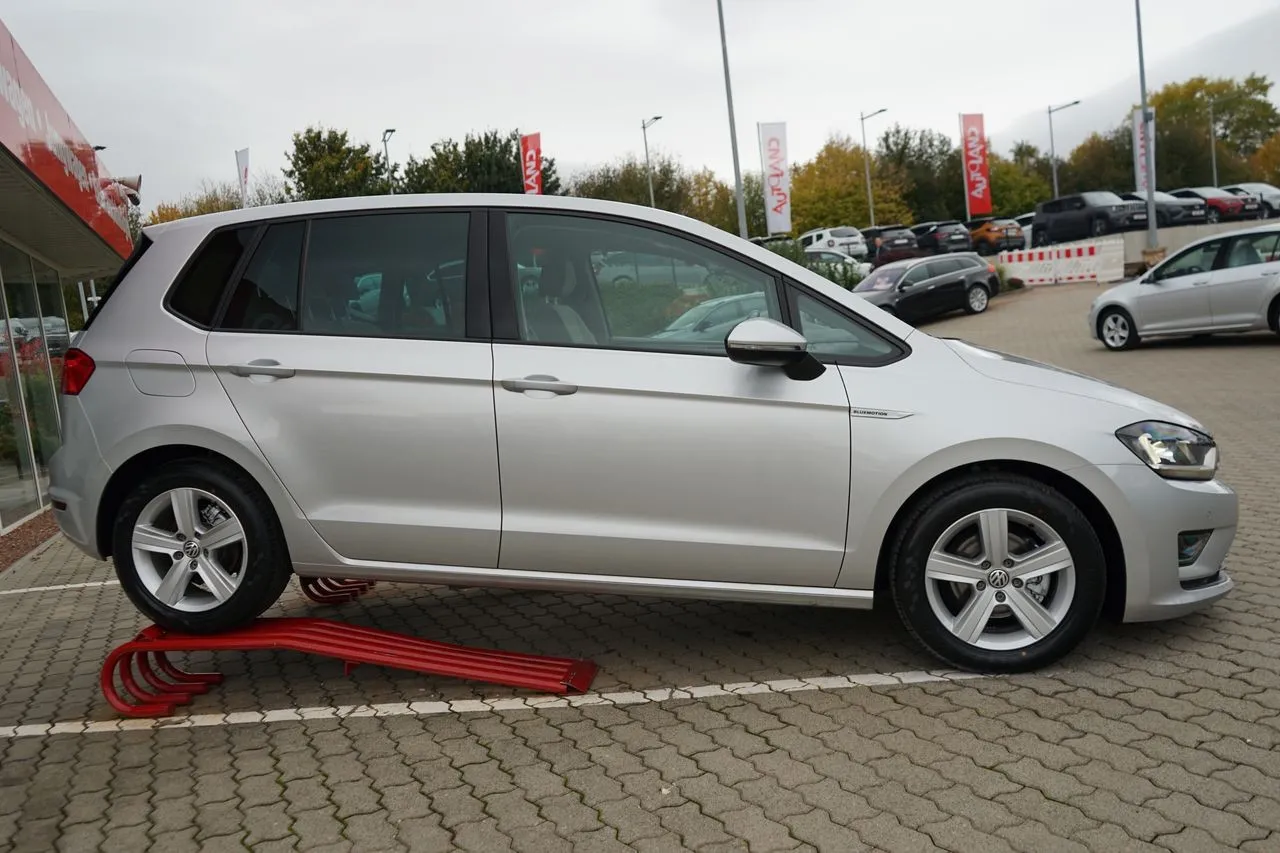 Volkswagen Golf Sportsvan 1.6 TDI...  Image 2