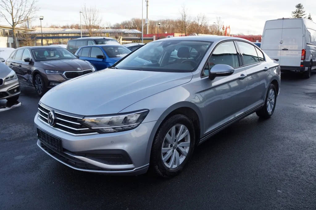 Volkswagen Passat 1.5 TSI DSG*NAVI*LED*TEMPOMAT*PDC* Image 3